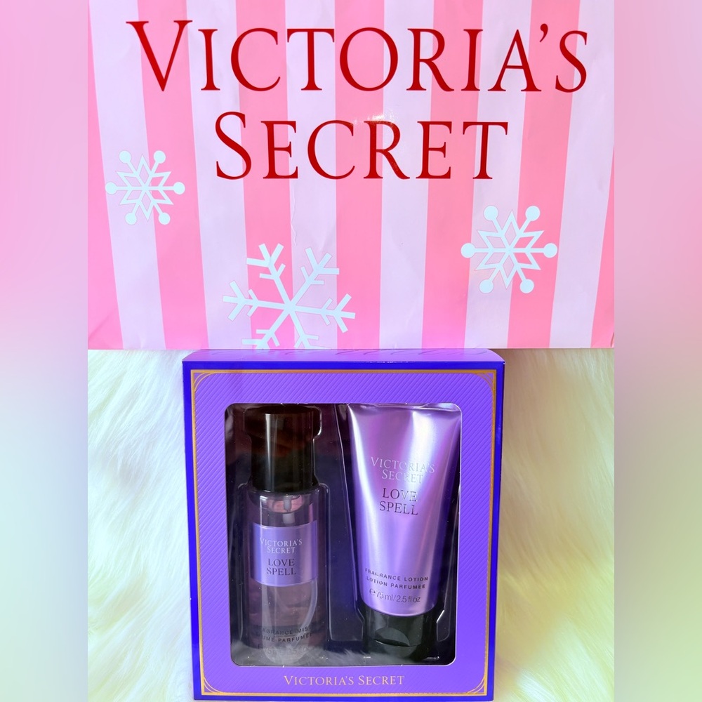 🩷🩷Victoria's Secret Love Spell Gift Set🩷🩷
